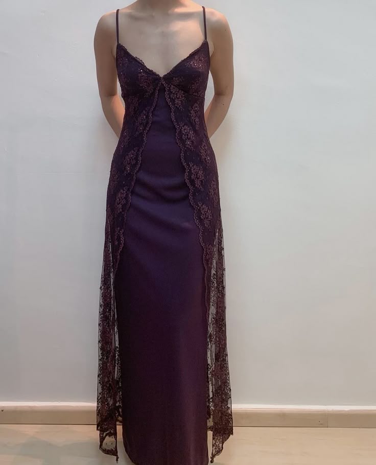 Lila Elegante Mode Exquisite Spitze Spaghettiträger Langes Satin Ballkleid Ballkleid Abendkleid Partykleid Ballkleid gh3591