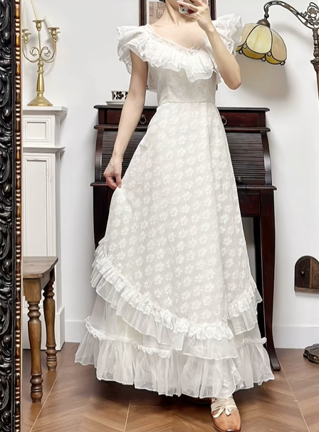 Ivory Vintage Jacquard Wedding Gown, V‑Neck Ruffle Flutter Sleeves, Fitted Waist, All‑Over Floral Jacquard Fabric, Multi‑Ruffle Tiered Long Skirt, Bridal Prom Dress gh8757