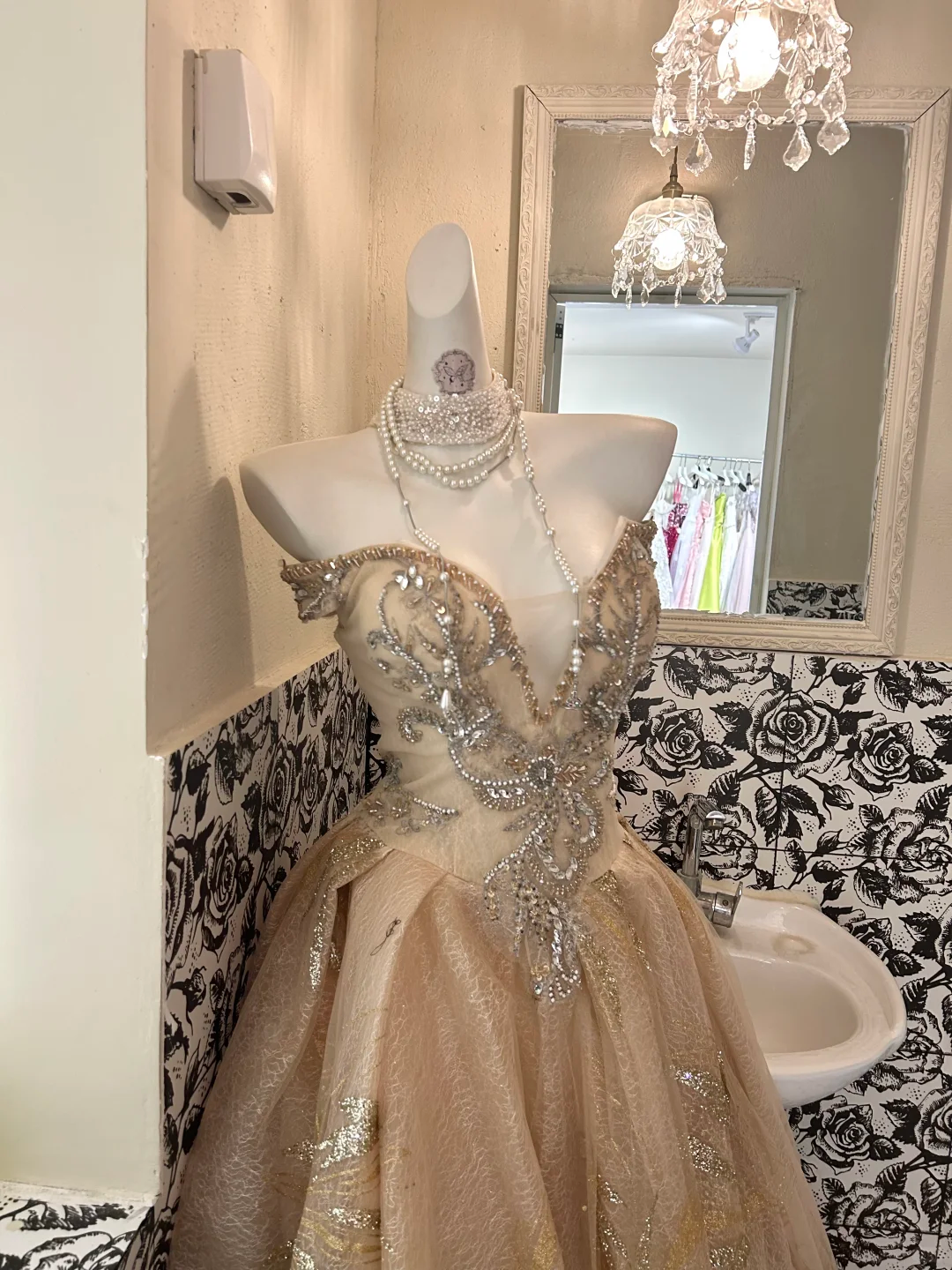 Gold Strapless Waist-Cinched Full Flared Skirt Luxury Elegant Romantic Dress, Wedding Gown gh7690