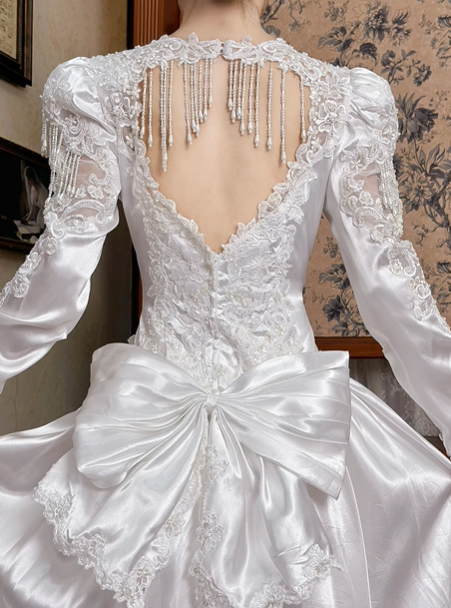 White Vintage Satin Wedding Gown, Sweetheart Square Neck, Puff Long Sleeves With Lace Cuffs, Heavy Lace Beaded Appliqué Pointed Waist, A‑Line Long Train With Lace Hem, Prom Dress gh8646