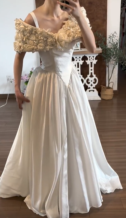 Ivory White Vintage Wedding Gown, Off‑the‑Shoulder 3D Floral Neckline Spaghetti Strap Fitted Pointed Bodice Satin A‑Line Bridal Dress gh9077