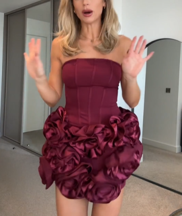 girlhomeshops – Stilvolles und schlichtes kurzes Satin-Heimkehrkleid gh5631