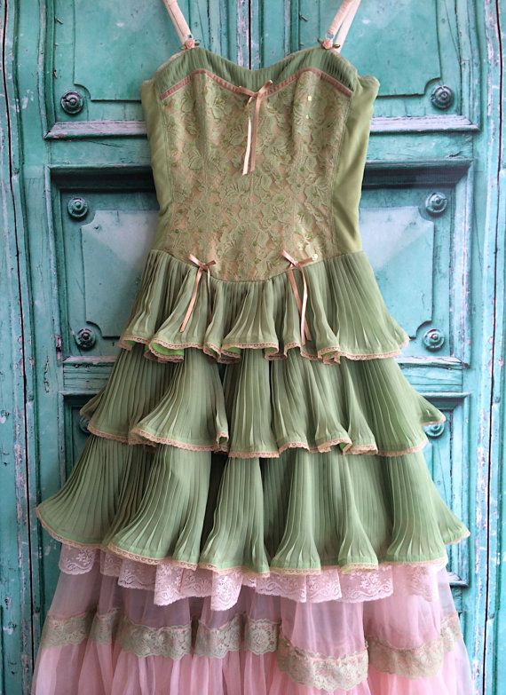 Grün rosa süße Spaghettiträger mehrlagiges langes Spitzentüll Ballkleid Abendkleid Coming-of-Age-Zeremoniekleid gh2931