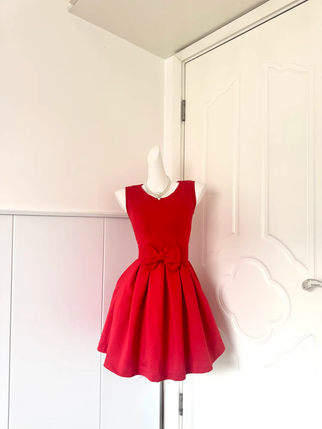 Red Sleeveless Short Cocktail Dress, Round Neck Big Bow Waist High‑Waist A‑Line Mini Homecoming Gown gh9155