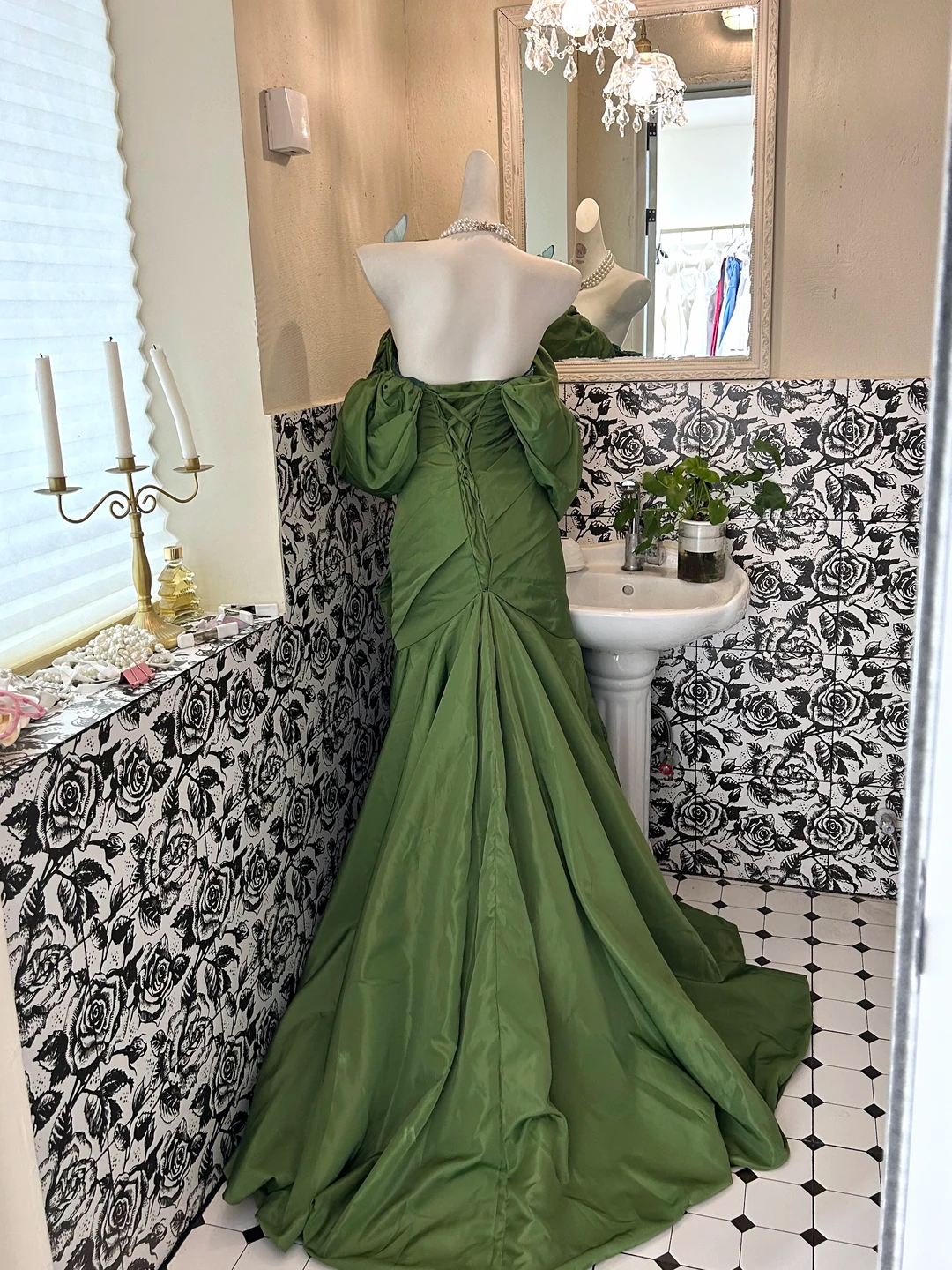 Green Strapless Soft Neckline Waist-Cinched Fitted Ruched Mermaid Skirt Long Romantic Dress gh7624