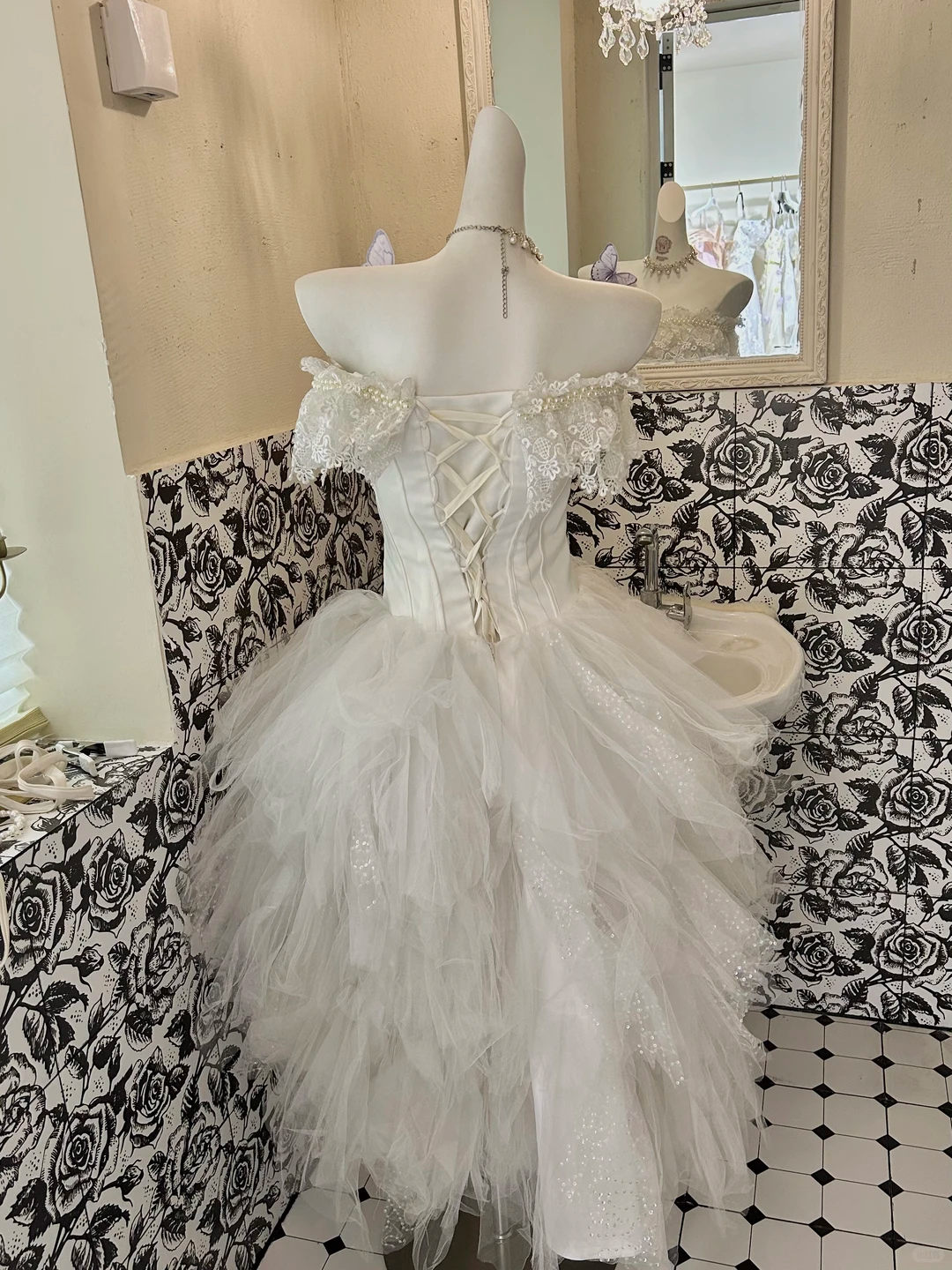 Ivory Off-the-Shoulder Cinched Waist Figure-Flattering Voluminous Short Romantic Dress, Wedding Gown gh7800