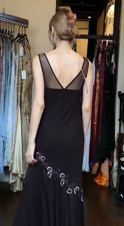 Sleeveless Black Prom Dress Illusion Neck Hand Beaded Floral Embroidery Tulle Evening Gown gh9829