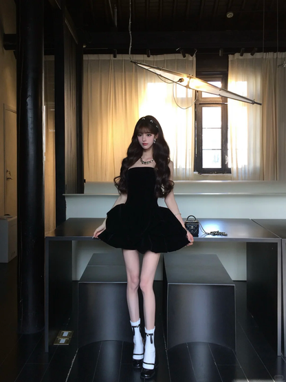 Women Retro Black Strapless Homecoming Dress Velvet High Waist Layered Ruffle Puffy Short Party Dress gh9429