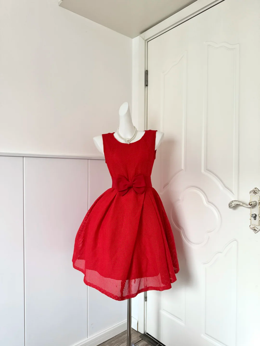 Red Grid Eyelet Mesh Sleeveless Short Cocktail Dress, Round Neck Big Bow Sash Pleated A‑Line Homecoming Party Gown gh9222