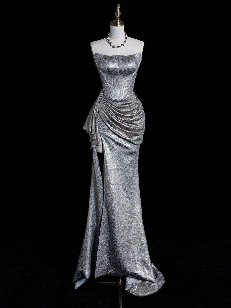 Silbernes, wunderschönes, schimmerndes, schmal geschnittenes, langes Satin-Ballkleid, Abendkleid, Partykleid, gh4967