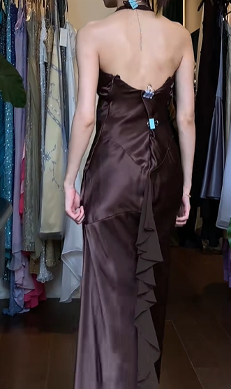 Dark Brown Vintage Prom Dress Halter V Neck Ruched Bust Satin Long Evening Gown gh9608