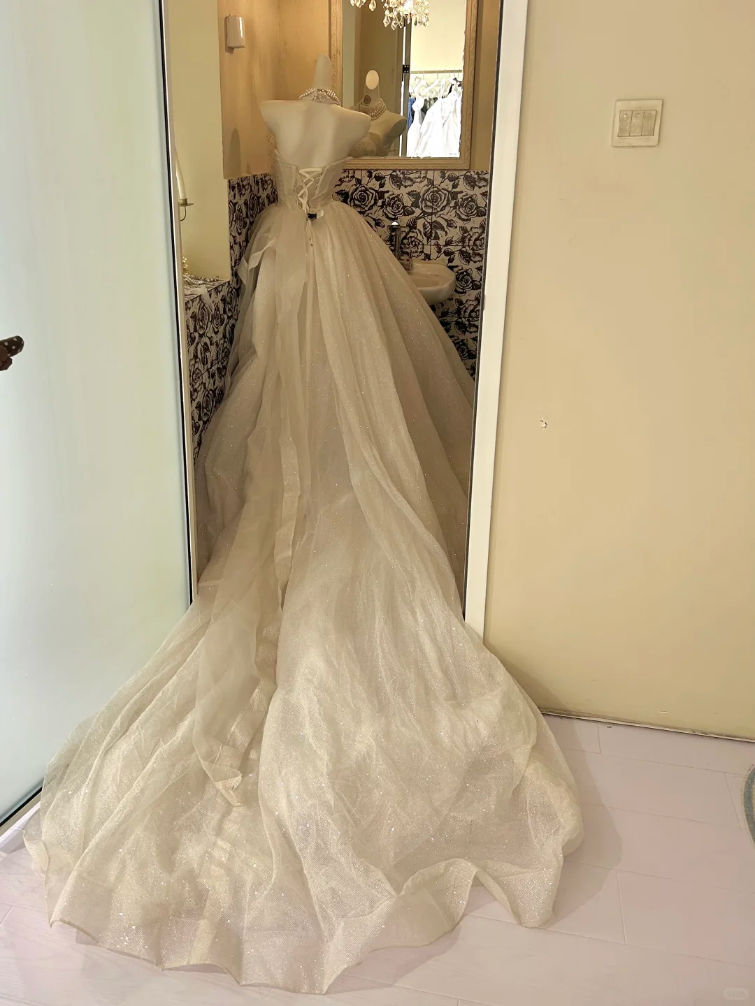 Ivory Strapless Waist-Cinched Voluminous Skirt Long Romantic Dress, Wedding Gown gh7706