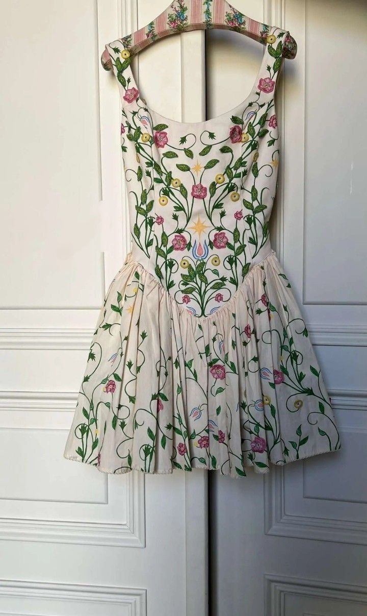 girlhomeshops – Kurzes Chiffon-Heimkehrkleid mit Blumenmuster, Reise- und Urlaubskleid gh5712