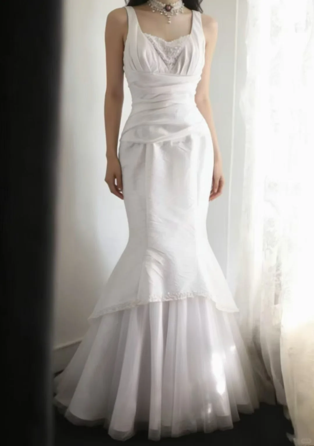 Vintage Sleeveless U‑Neck Mermaid Wedding Dress, Lace Inner V‑Neck Ruched Wrap Waist Tiered Tulle Layered Bridal Gown gh9113