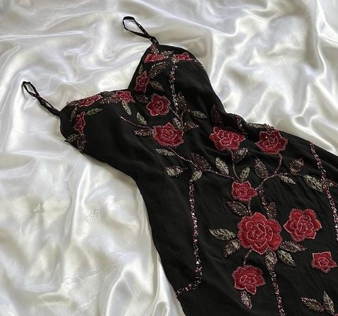Robe de soirée longue en tulle à fleurs et perles, noire, magnifique, moulante, sans bretelles, exquise, rose rouge, gh3157