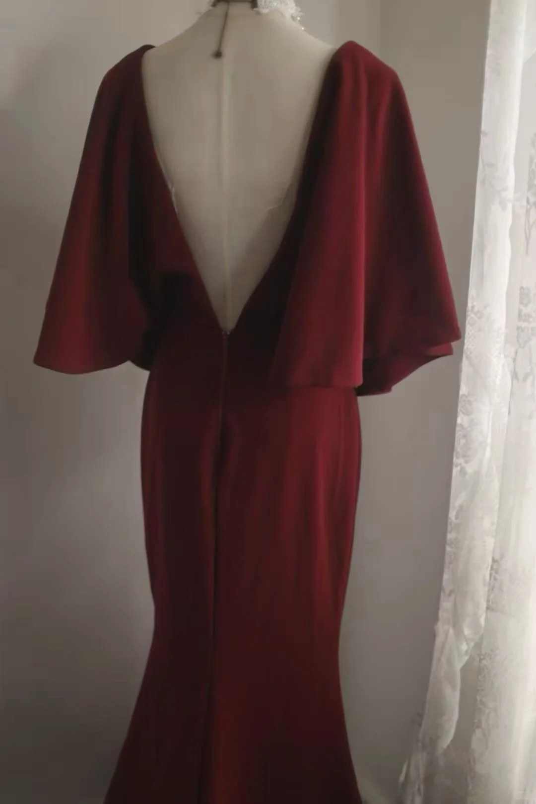 Burgundy V‑Neck Mermaid Evening Gown, Cape Flutter Sleeves Fitted Long Mermaid Formal Party Dress gh9104