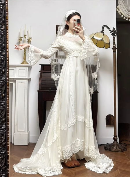 Ivory Vintage Lace Chiffon Wedding Dress, Bell Long Sleeve Bridal Prom Gown gh8738