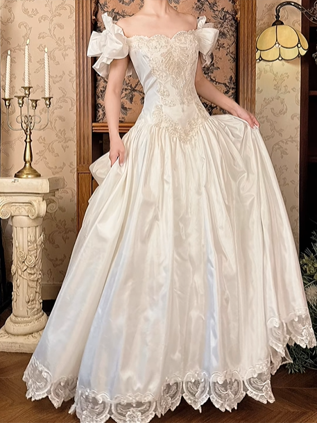 Vintage Long Prom & Wedding Dress, Off‑White Off‑the‑Shoulder Gown, Beaded Details, Fitted Waist, Palace‑Style Full Flared Skirt gh8592