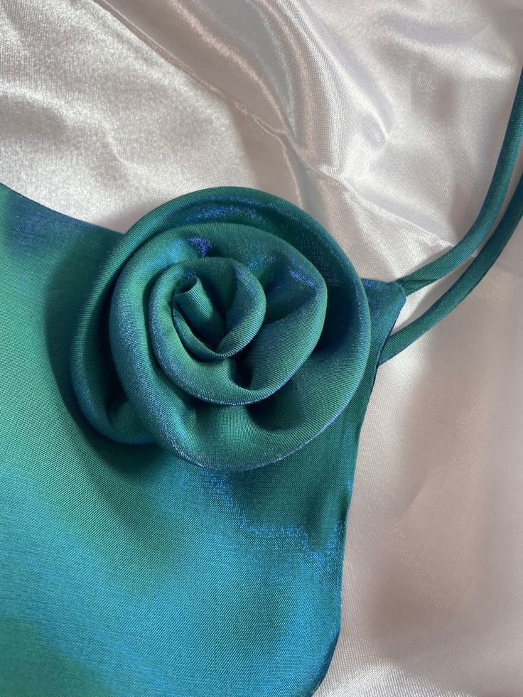 Robe de soirée en satin simple et longue élégante à dégradé vert gh3224