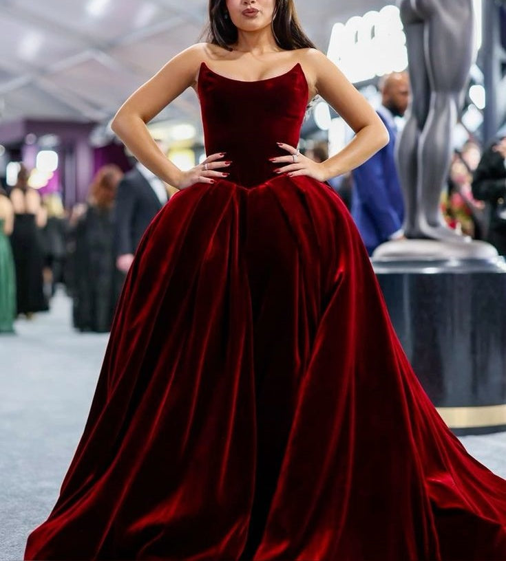 Burgunderrotes, stilvolles, elegantes, langes Ballkleid-Abendkleid aus Samt gh3041
