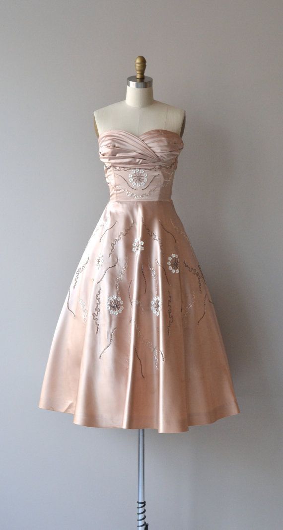 girlhomeshops – Rosa, zart geblümtes, kurzes/mittellanges Satin-Heimkehrkleid gh5562