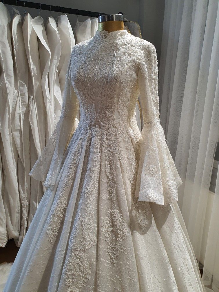 Robe de bal longue en dentelle à col montant et manches cloche, style palais vintage | Robe de bal maxi en tulle et sequins pour mariage, soirée de fiançailles ou banquet gh6412