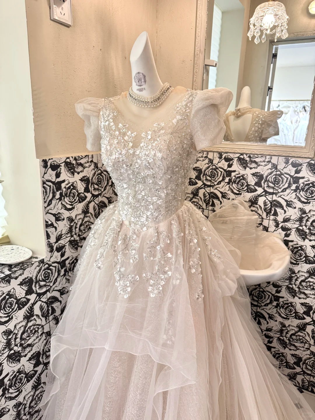 Ivory Short Sleeve Sequin Waist-Cinched Voluminous Princess Skirt Long Romantic Dress, Wedding Gown gh7780