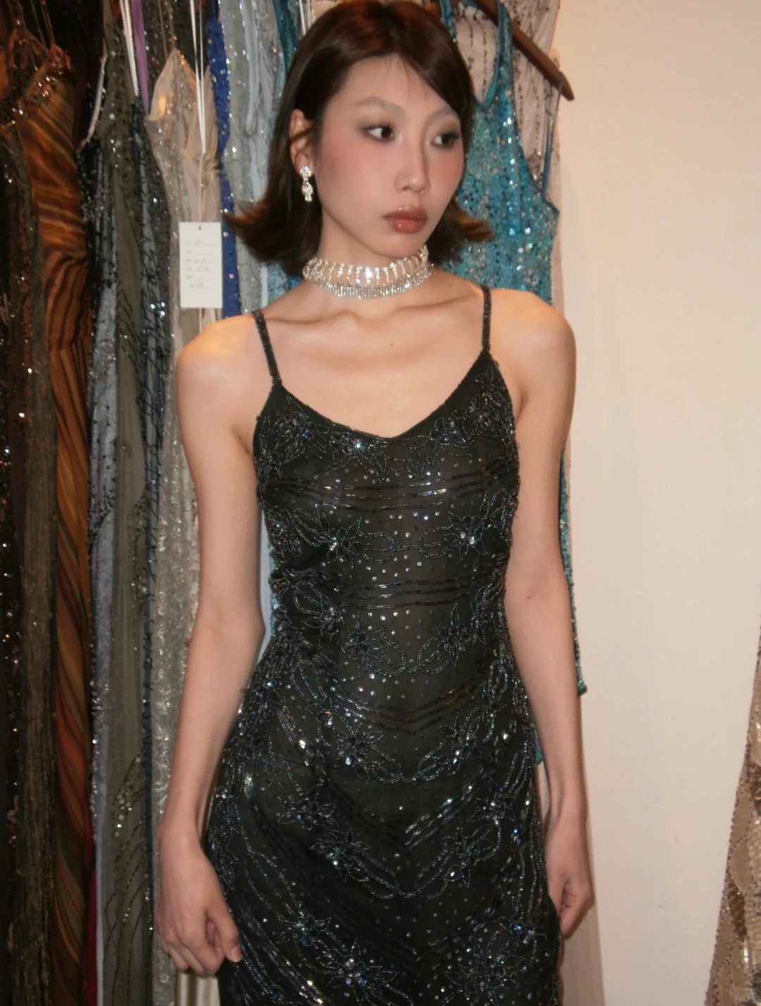 Black Spaghetti Straps V Neck Vintage Floral Pattern Beaded Sequin Fitted Long Evening Prom Dress gh9762
