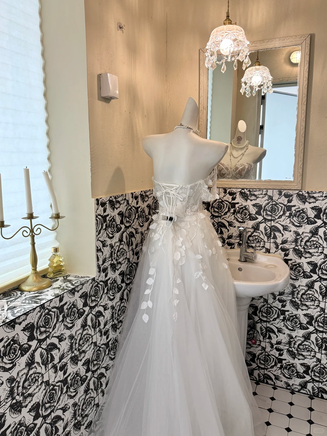 White Strapless Embroidered Waist-Cinched Slim Elegant Romantic Dress, Wedding Gown gh7655