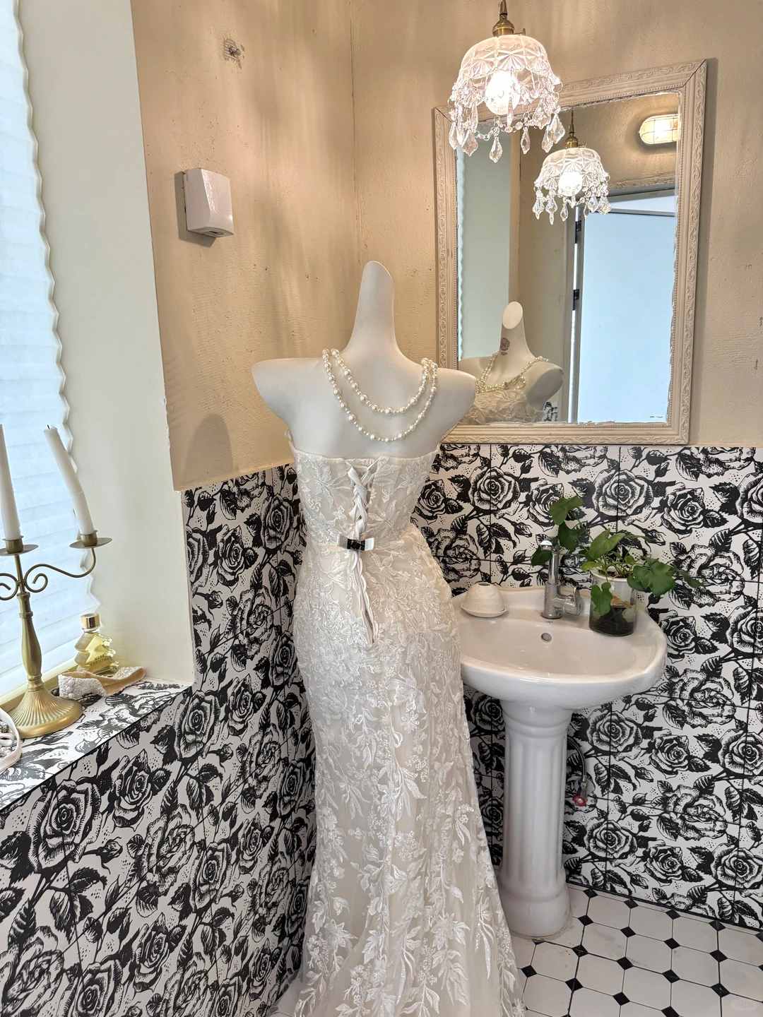 Ivory Strapless Lace Waist-Cinched Slimming Sexy Romantic Dress, Wedding Gown gh7685