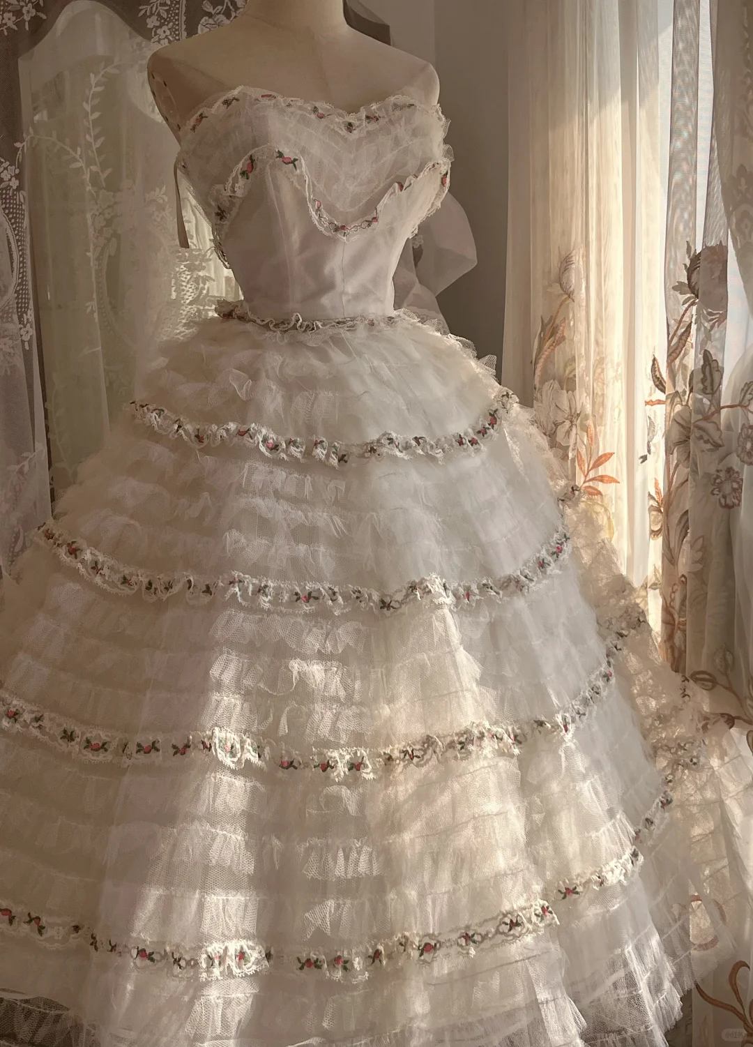 White Strapless Vintage Princess Midi Gown, Tiered Tulle Party Dress gh9318