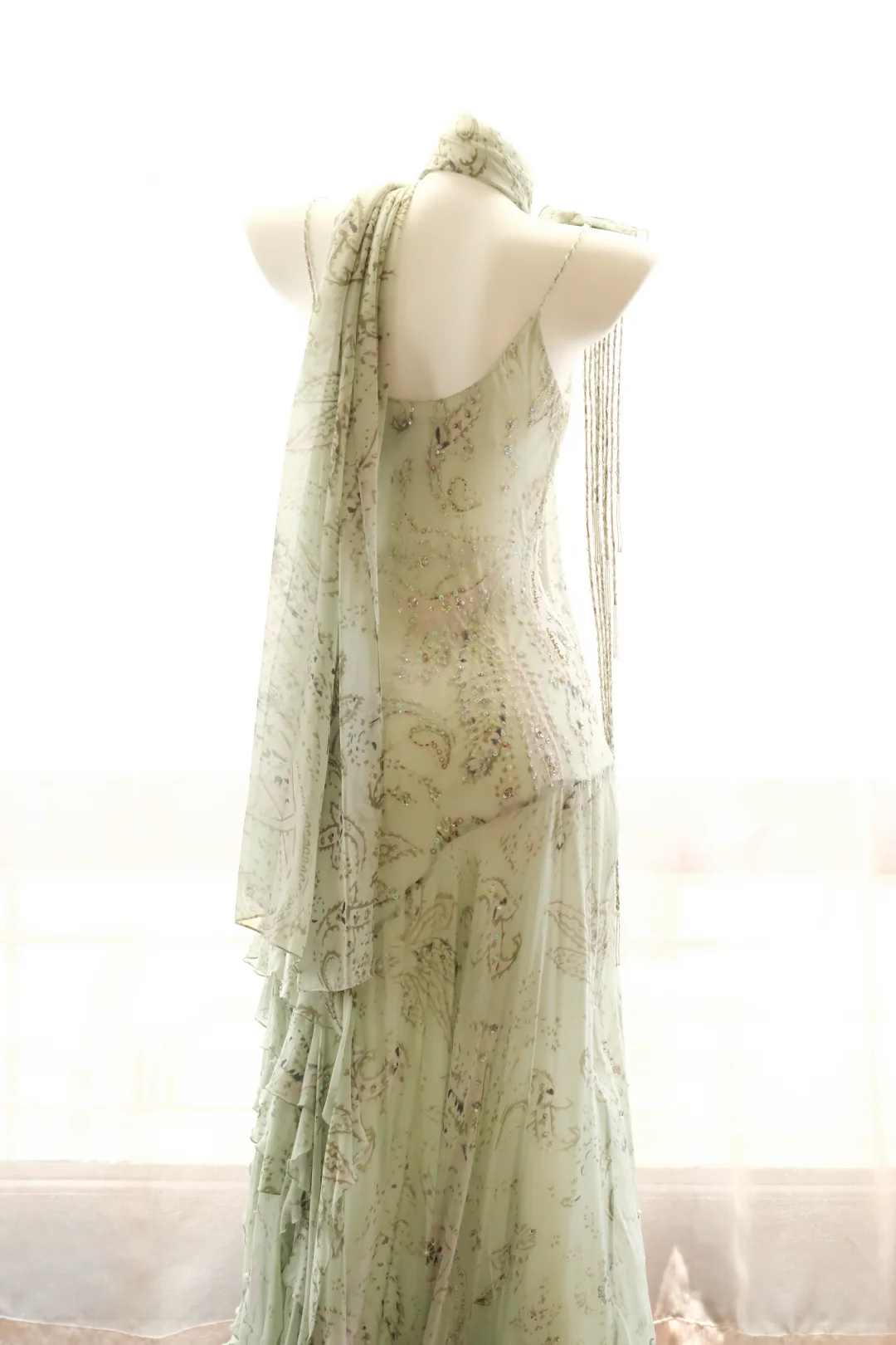 Women Vintage Long Mermaid Formal Dress Spaghetti Straps Cowl Neck Mint Green Paisley Print Hand Beaded Chiffon Evening Gown With Matching Neck Scarf gh9586