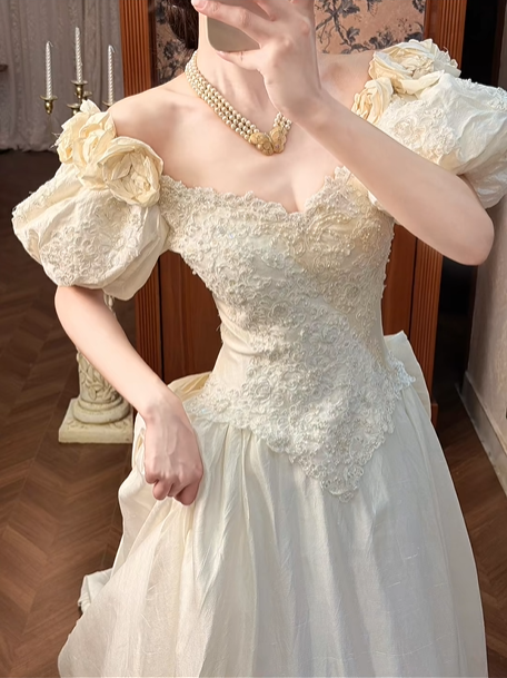 Cream Vintage Satin Ball Gown, Sweetheart Neck Puff Short Sleeves With 3D Floral Accents, Heavy Lace Beaded Appliqué Pointed Waist, Voluminous Full Skirt With Scalloped Lace Hem, Wedding Prom Dress gh8637