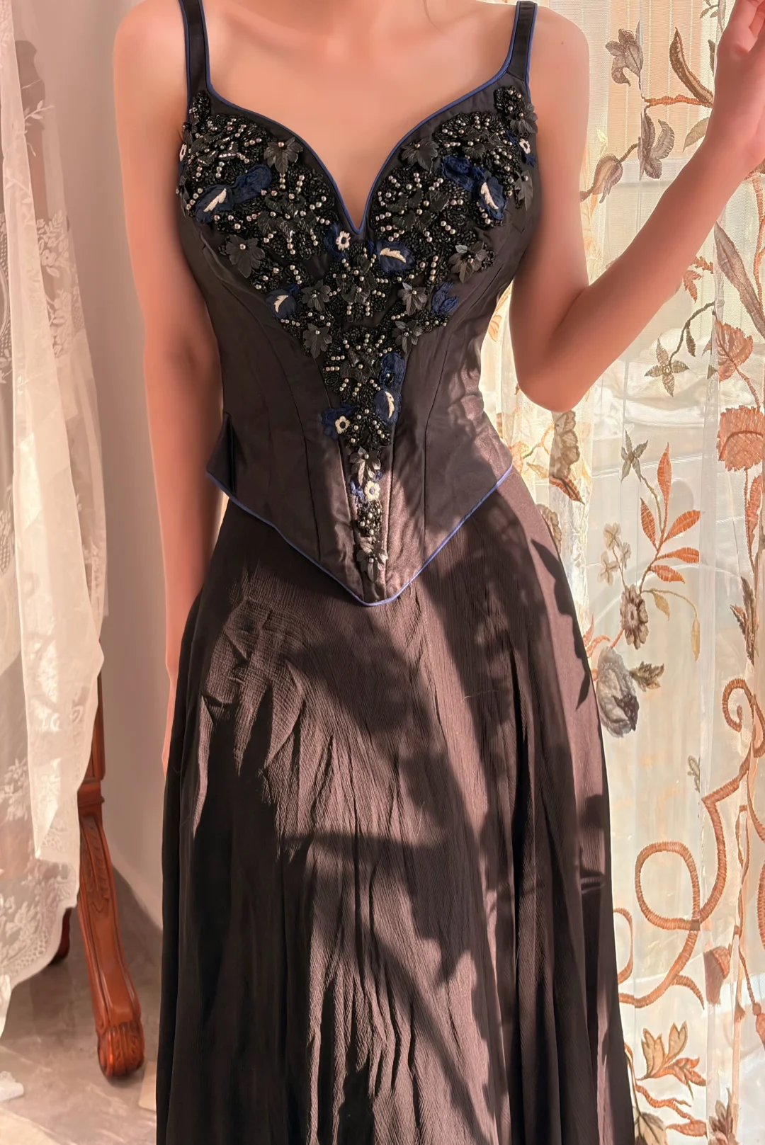 Black V-Neck Spaghetti Strap Long Evening Gown, Corset Bodice Floral Beaded Prom Dress gh9288