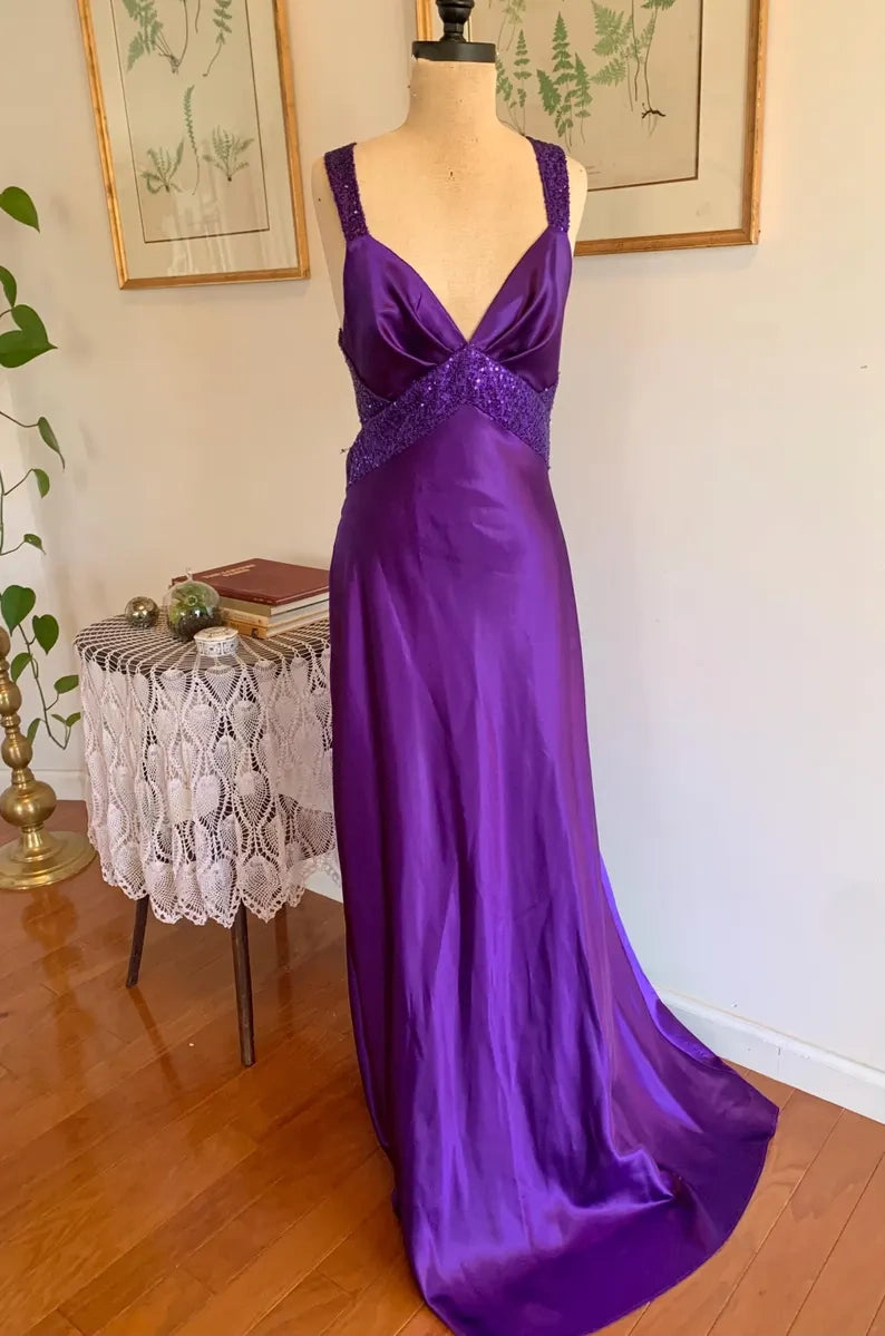 Lila Retro-Mode V-Ausschnitt Elegant Exquisite Pailletten Langes Bodenlanges Satin Ballkleid Abendkleid Party; Kleid gh3448