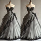 Robe de soirée longue en tulle avec appliques en dentelle délicate et volantée, noire, gh3397