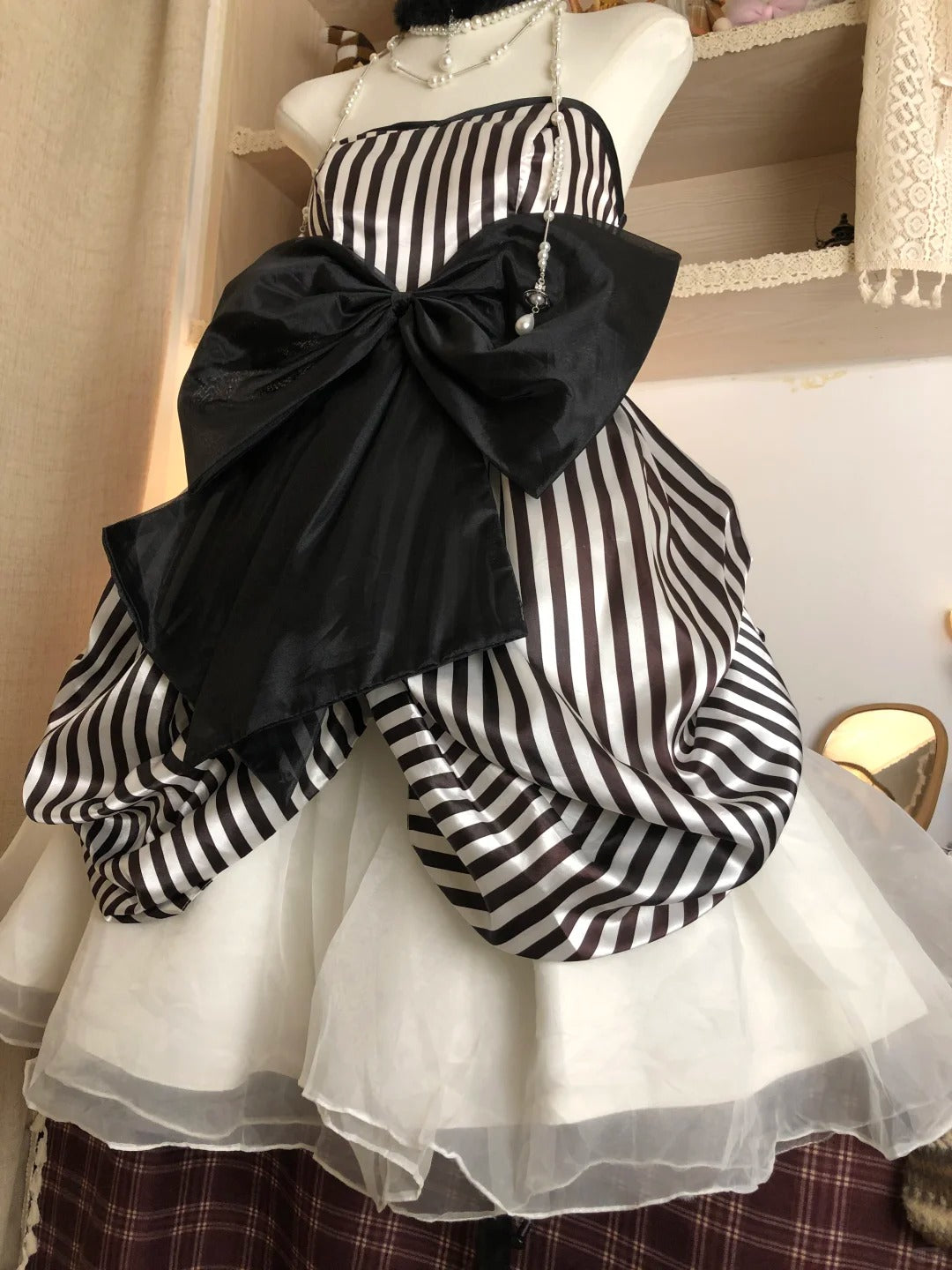 Schwarze Streifen verspielt elegant süße Nische kurzes Homecoming-Kleid Geburtstagspartykleid gh4308