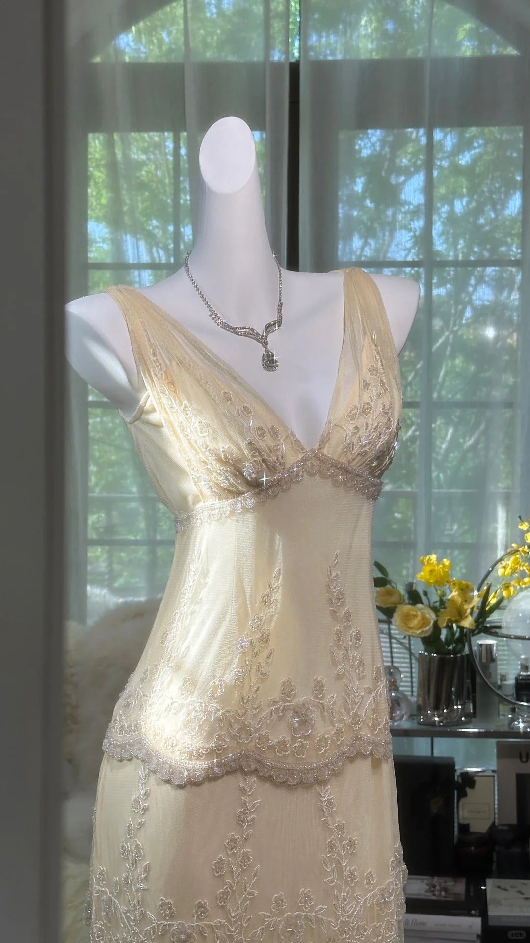 Cremegelbes V-Ausschnitt, exquisite Perlenspitze, langes Chiffon-Tüll-Ballkleid, Abendkleid, Hochzeitskleid, Abschlussballkleid, Abschlussballkleid, gh3987