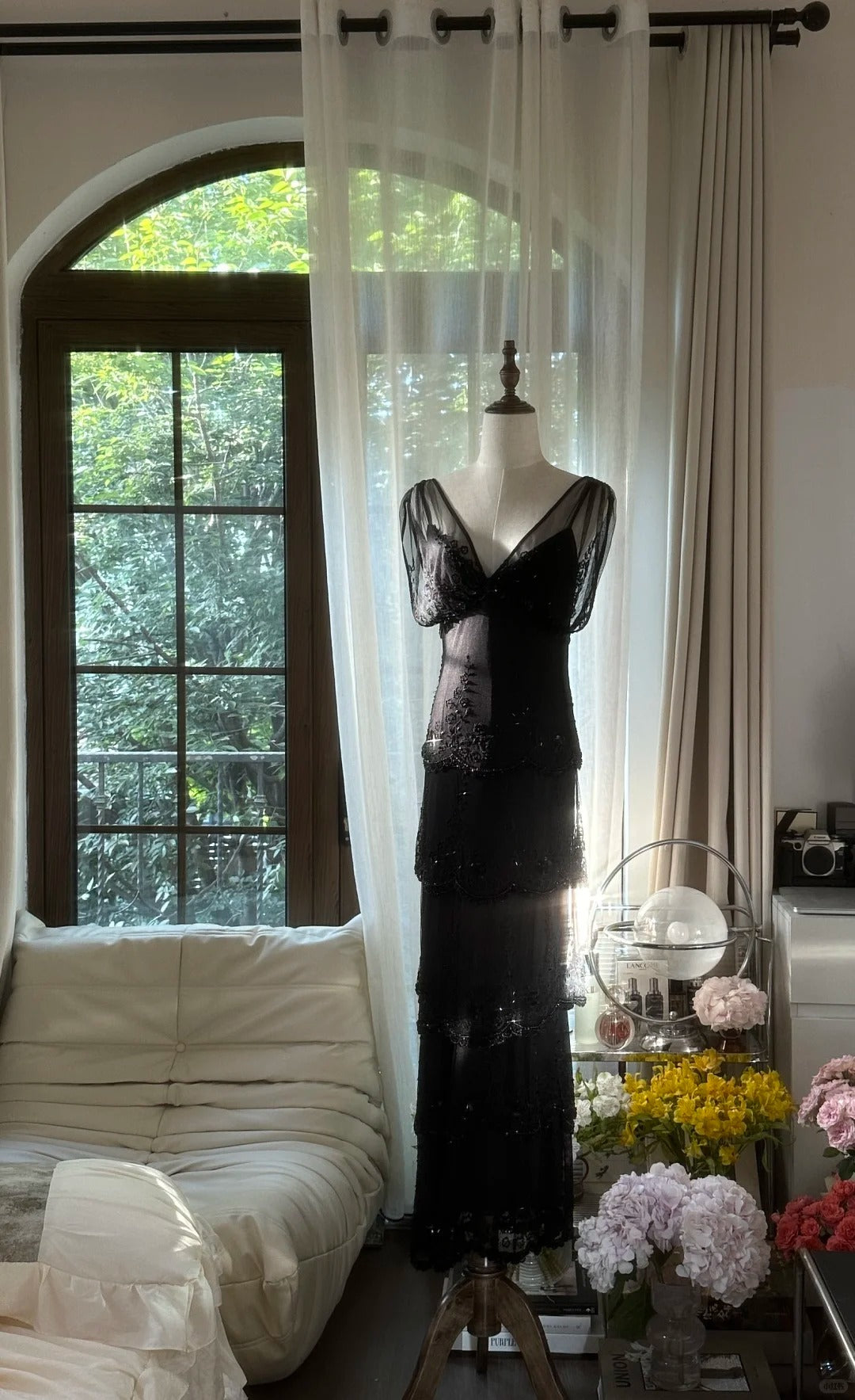 Schwarzes, perlenbesetztes, elegantes, langes, gestuftes Chiffon-Ballkleid, Abendkleid, Partykleid gh4751
