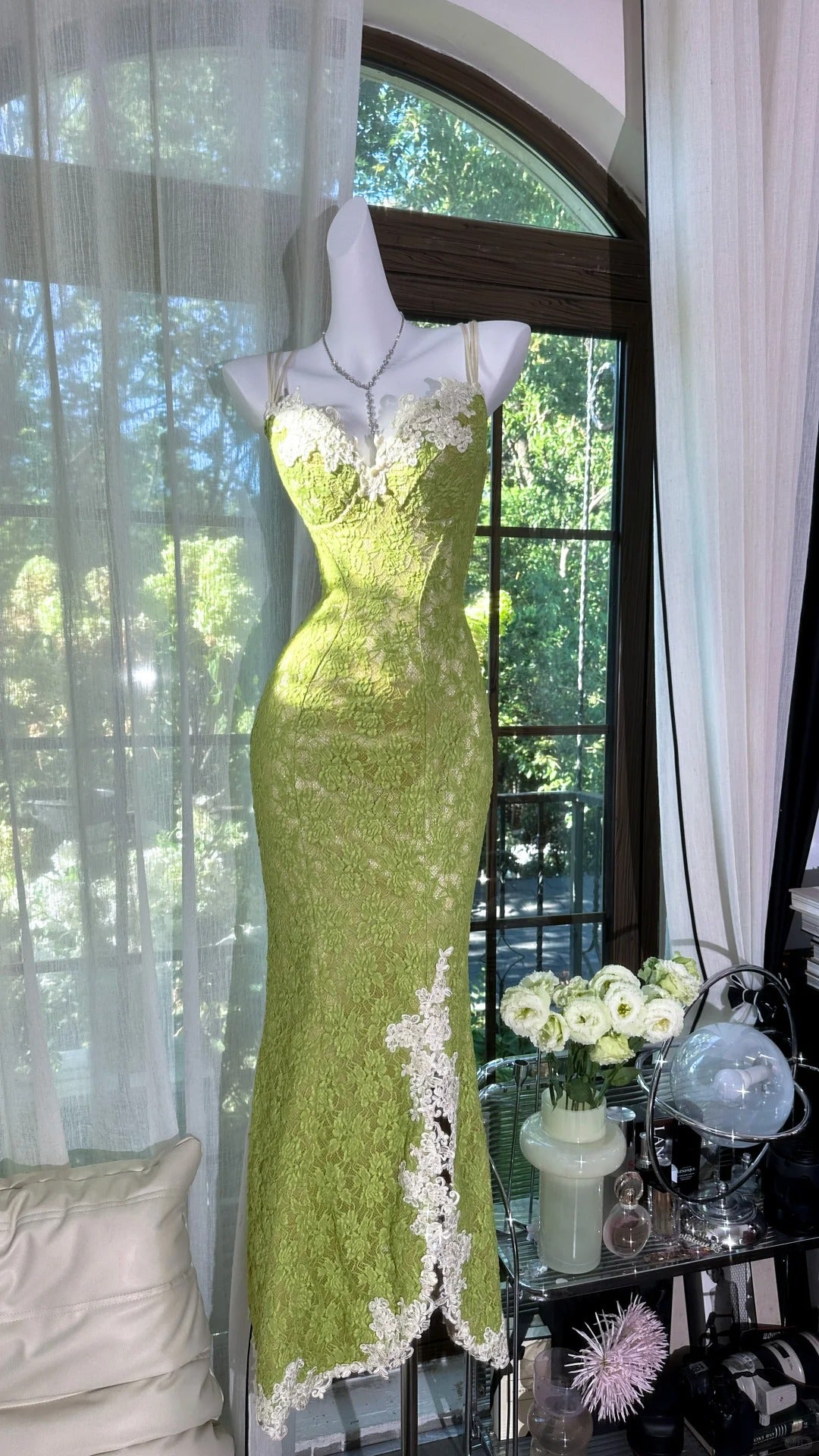 girlhomeshops--Beautiful and charming calssy green lace long spaghetti strap prom dress gh5590