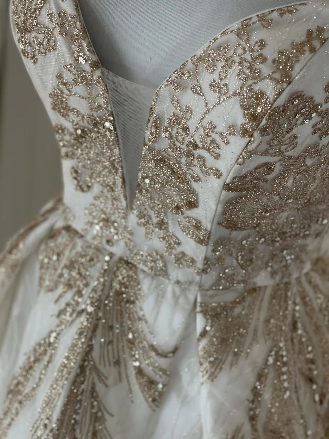 Robe de soirée courte à paillettes dorées et blanches, brillante, magnifique, mignonne, élégante et sophistiquée, style princesse, robe de bal, robe de soirée, gh4166