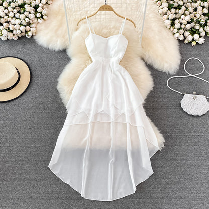 Weißes unregelmäßiges trägerloses Sommerkleid 11004