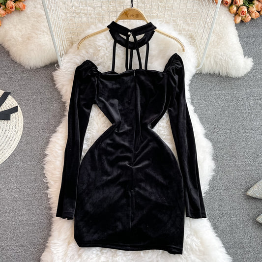 Schwarzes Samtkleid mit langen Ärmeln Modekleid 10936