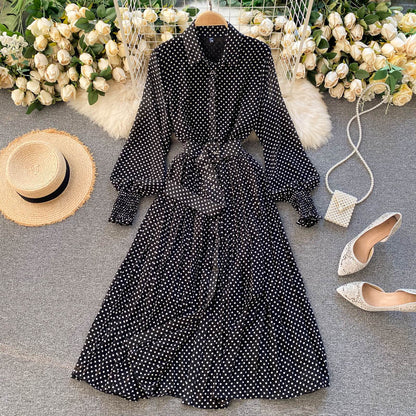 Modisches A-Linien-Tupfen-Langarmkleid Modekleid 10924