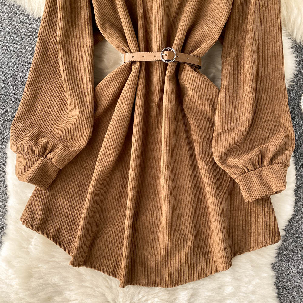 Robe simple à manches longues en velours côtelé Robe tendance 10887