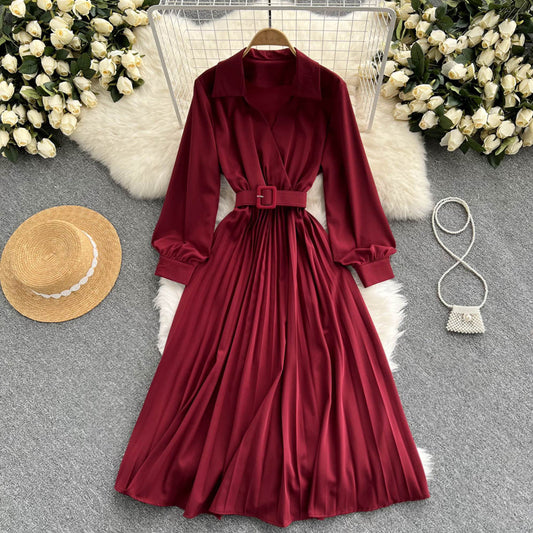 Einfaches Langarmkleid mit V-Ausschnitt A-Linie Modekleid 10946