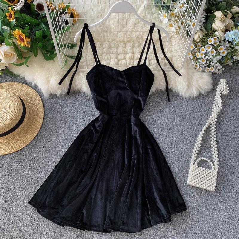 Niedliches kurzes Samtkleid in A-Linie Modekleid 10789 