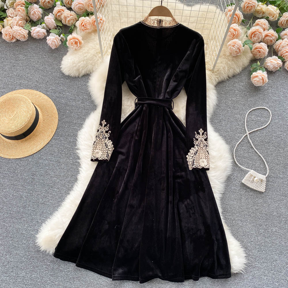 Schwarzes Samt-Spitzen-Langarmkleid Modekleid 10846