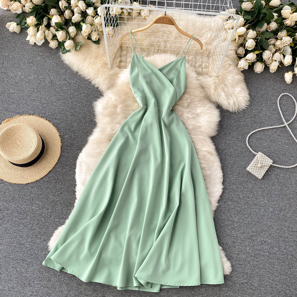 Robe courte trapèze à col en V et à la mode 10826
