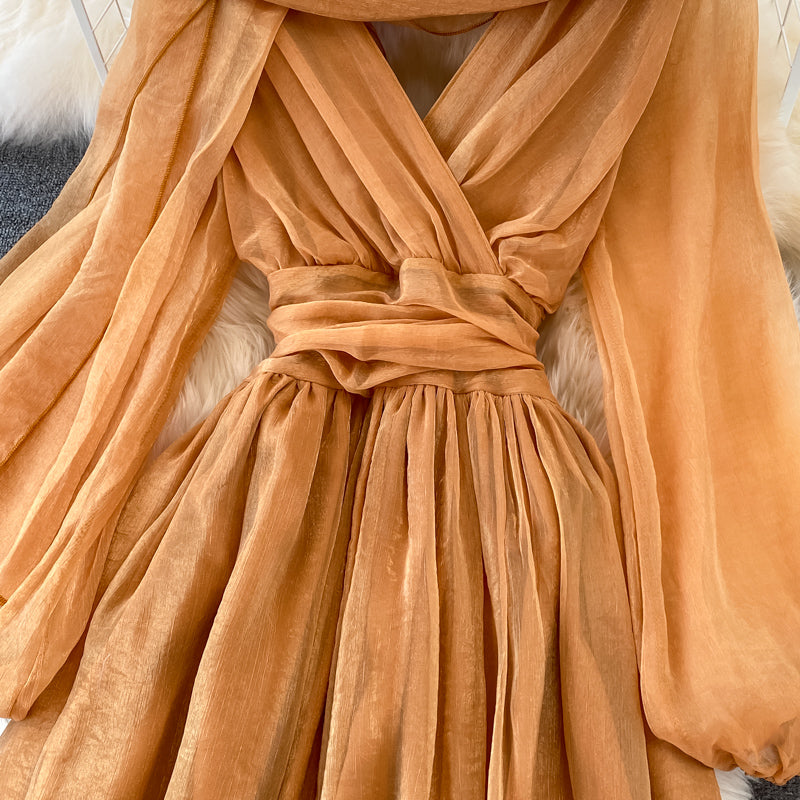 Süßes weiches Chiffonkleid mit V-Ausschnitt, modisches Mädchenkleid und Schal 10791